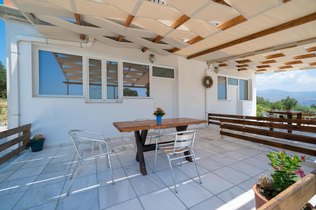 Casa Di Colona - Κόκκινο Lägenhet Lixouri Exteriör bild