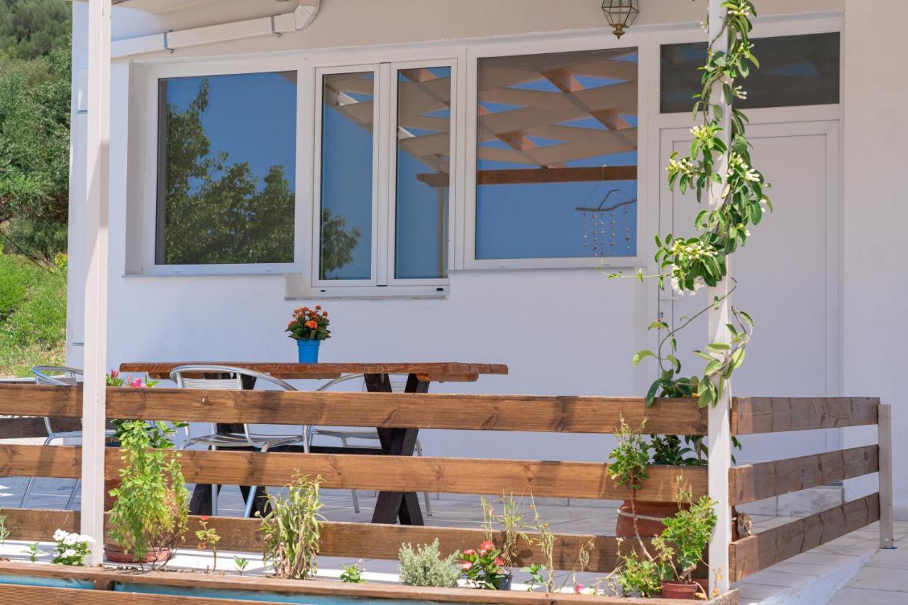 Casa Di Colona - Κόκκινο Lägenhet Lixouri Exteriör bild