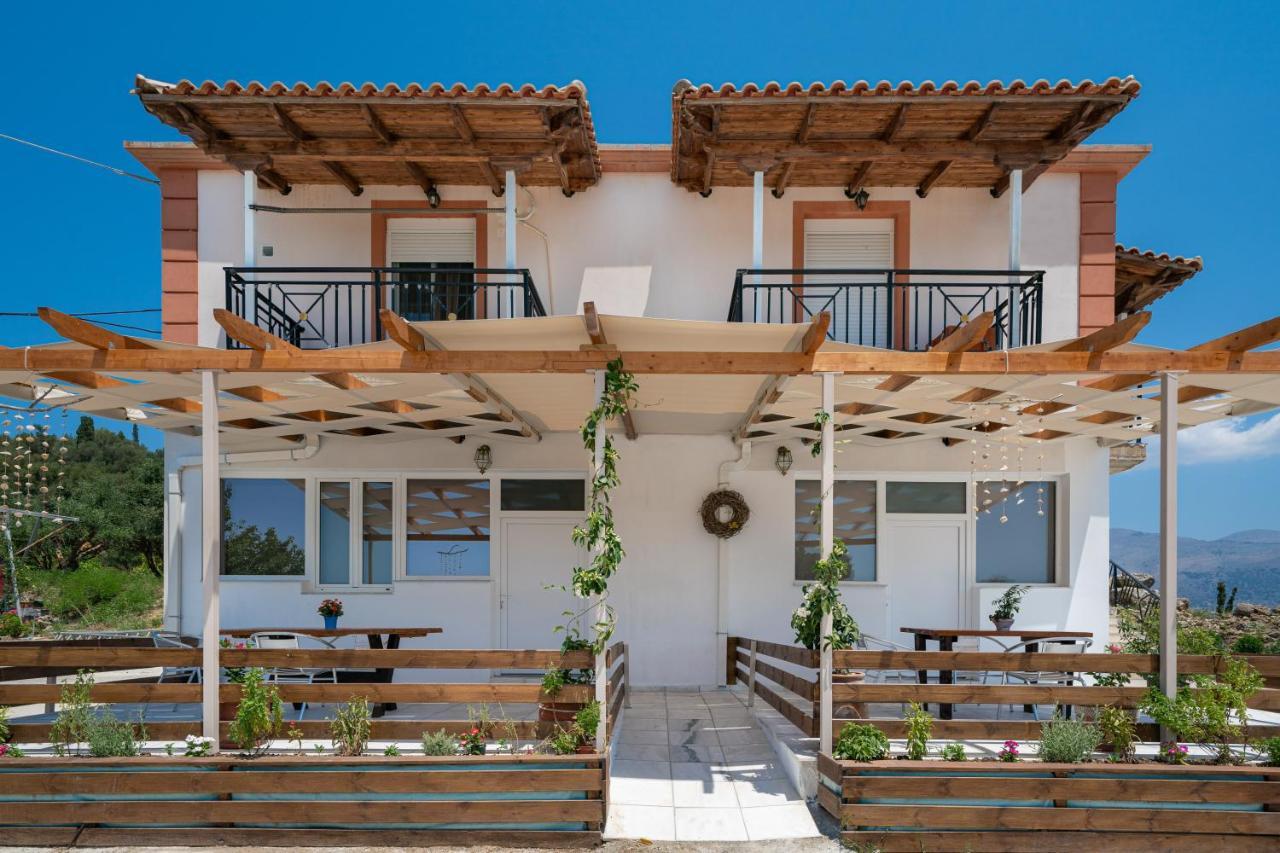 Casa Di Colona - Κόκκινο Lägenhet Lixouri Exteriör bild