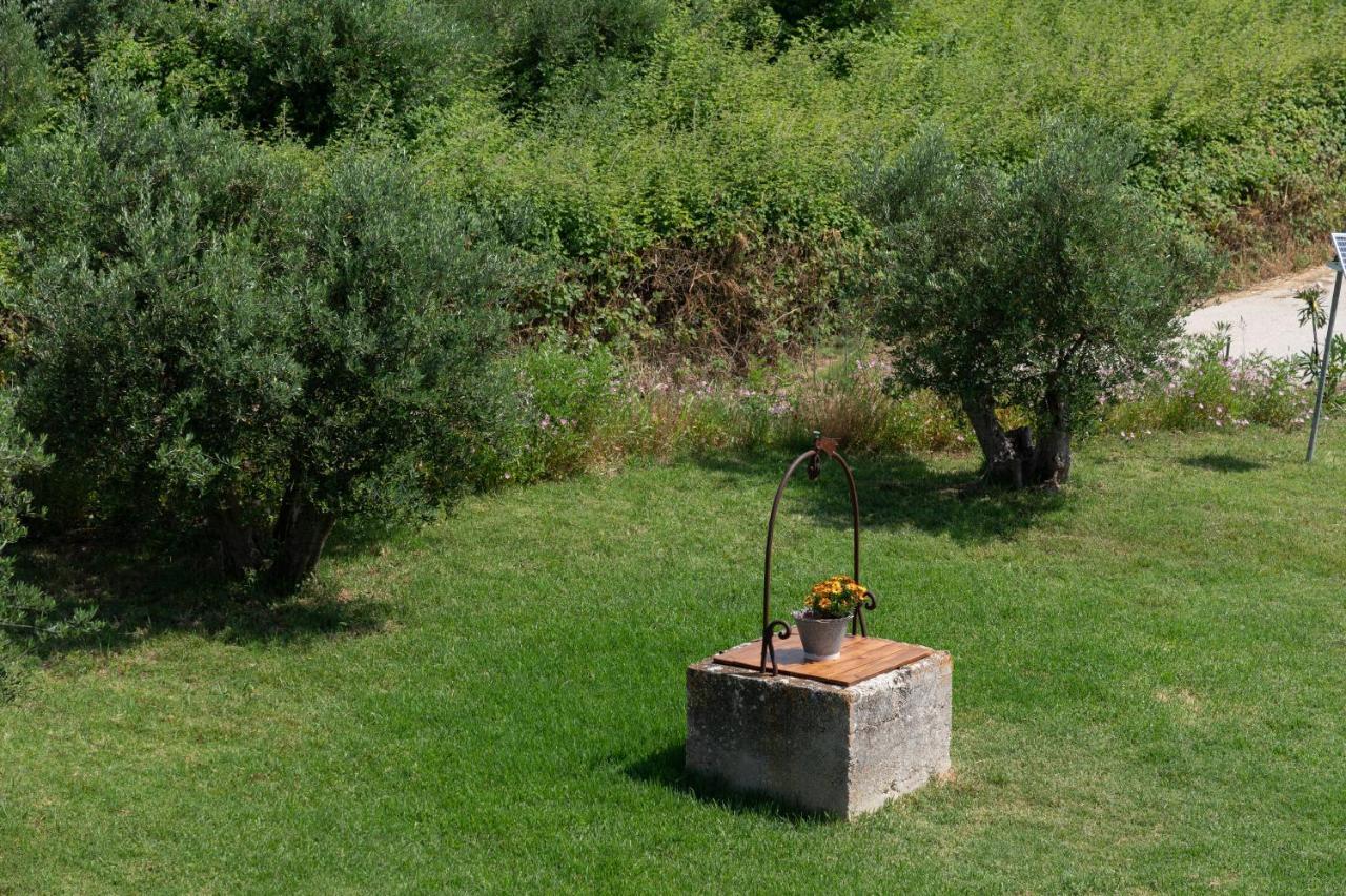 Casa Di Colona - Κόκκινο Lägenhet Lixouri Exteriör bild
